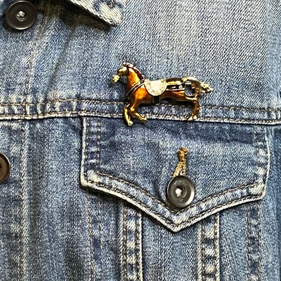 Vintage-Court Brown Horse Brooch, Pin, Purse Charm - Picture 2 of 4